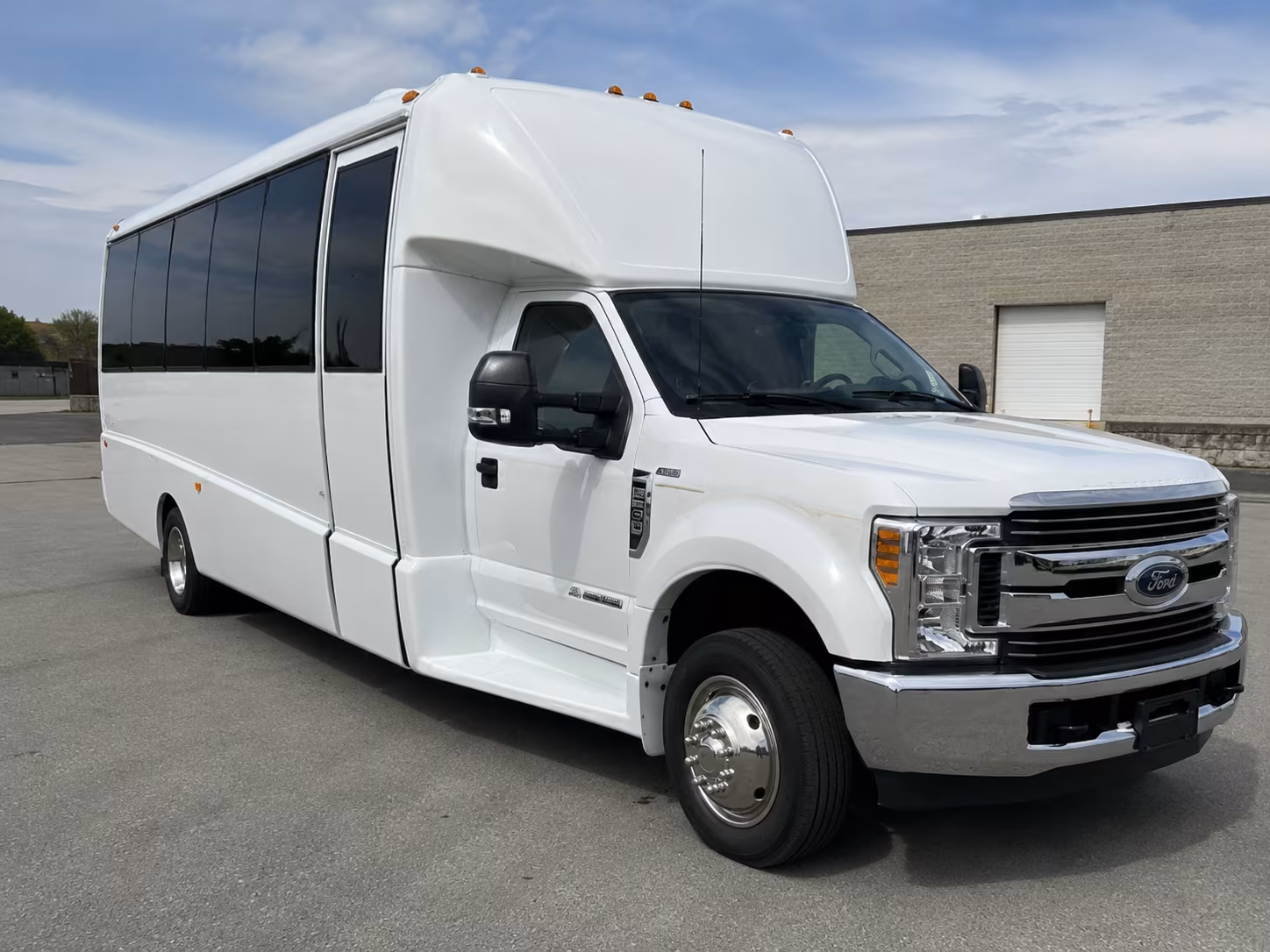 tracy airport transportation onboard seating